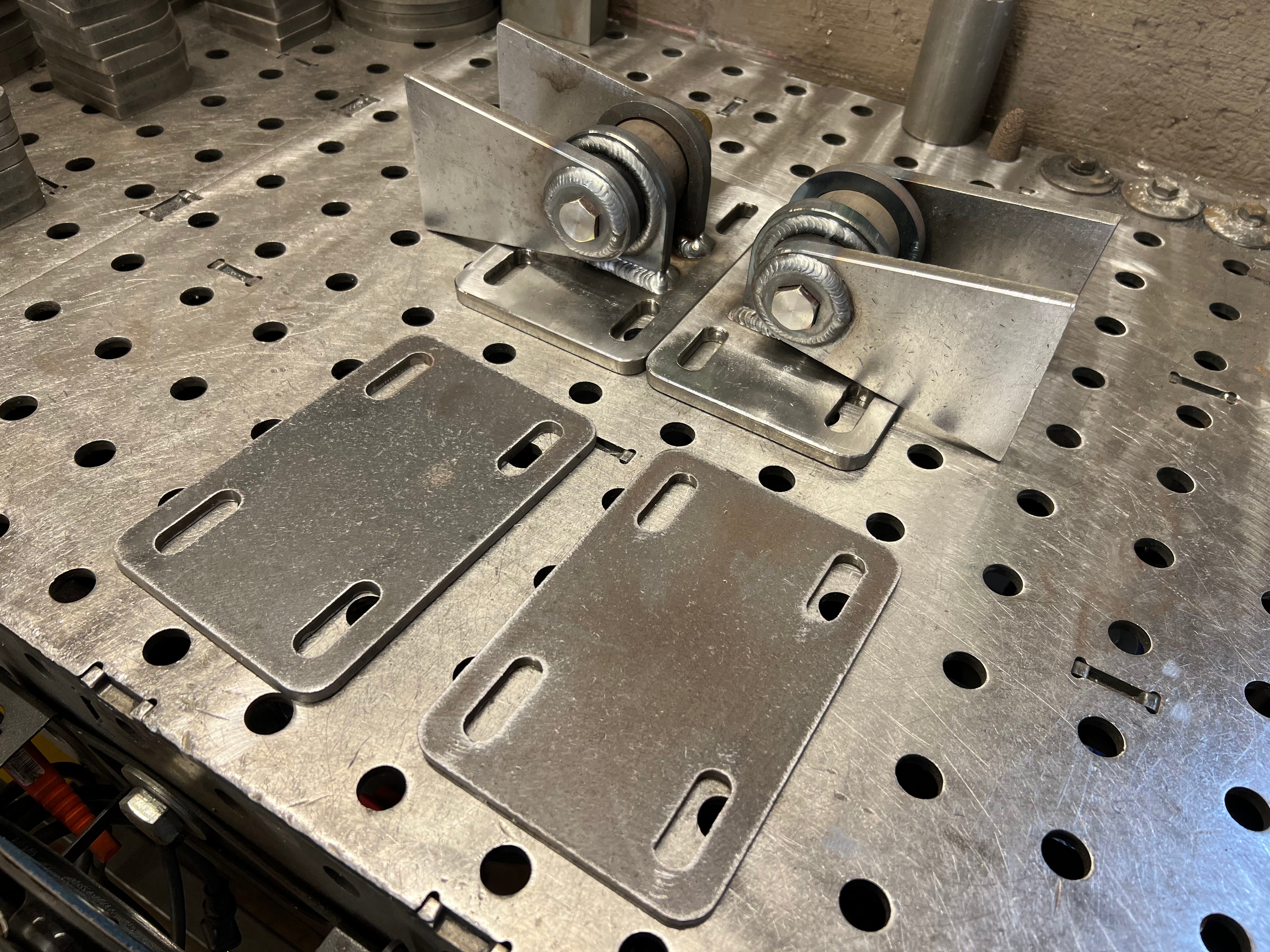 Ls style pre-made gen 2 engine mounts