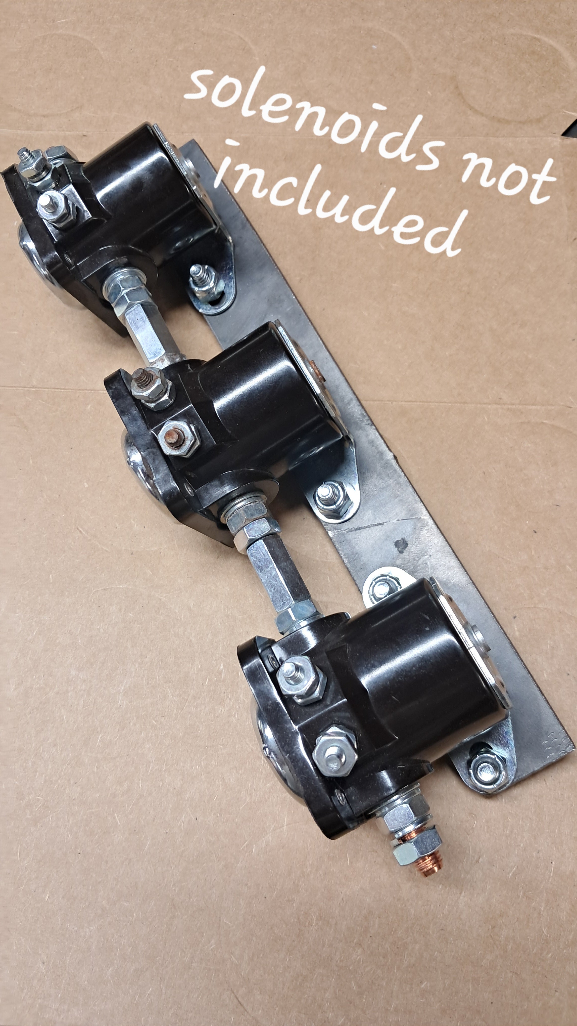 Triple solenoid mount